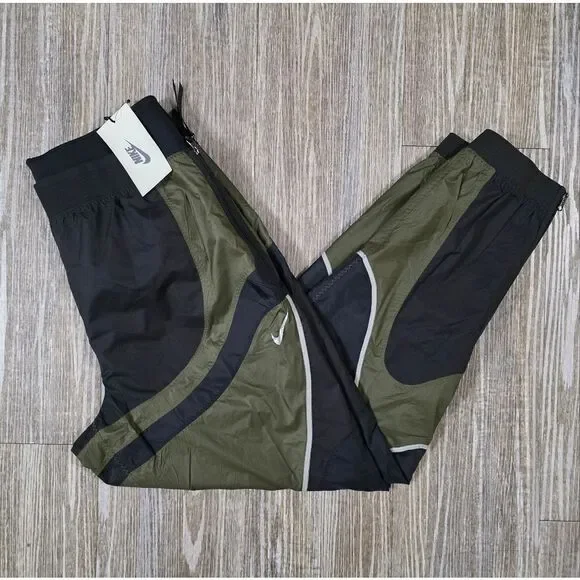 Nike Women's iSPA Pants Off Noir/ Newsprint/Iron Grey M Lined New LE DB7581-045